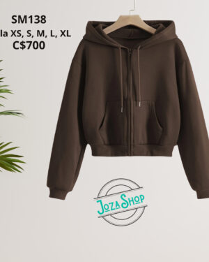 Chaqueta con capucha.--SM138